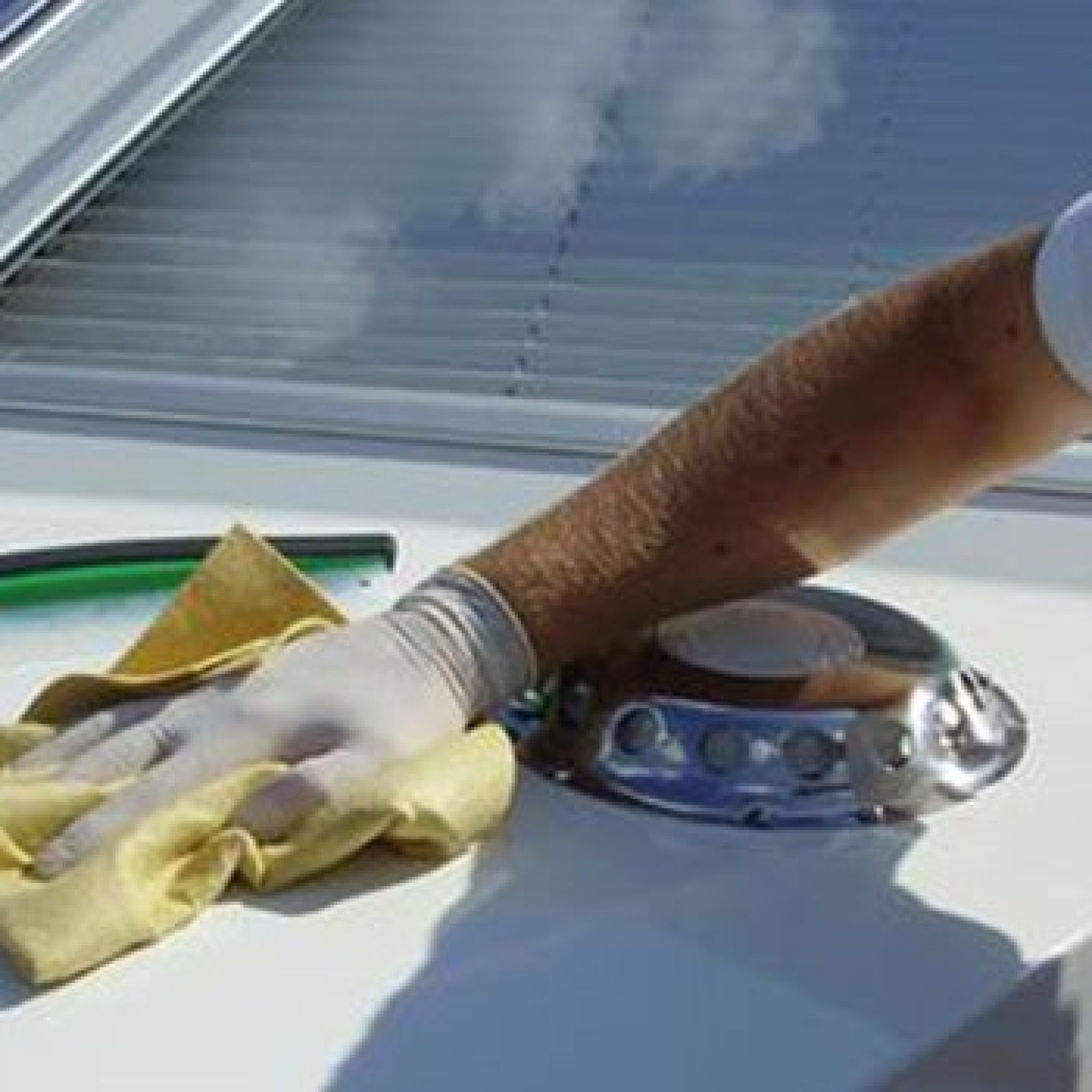 cleaning-boat-590x350